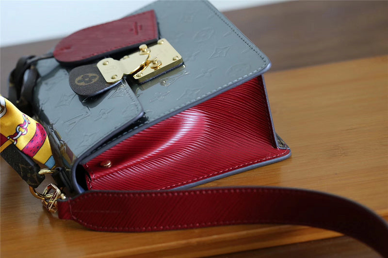 I W Fashion Lu-Vi bags - 8040