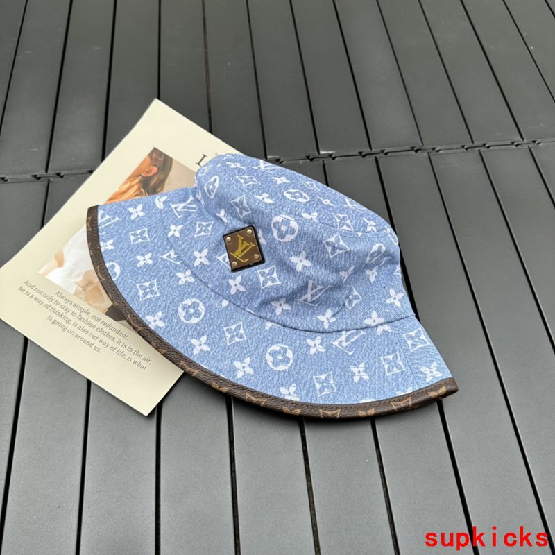 Louis Vuitton Luxury Cap