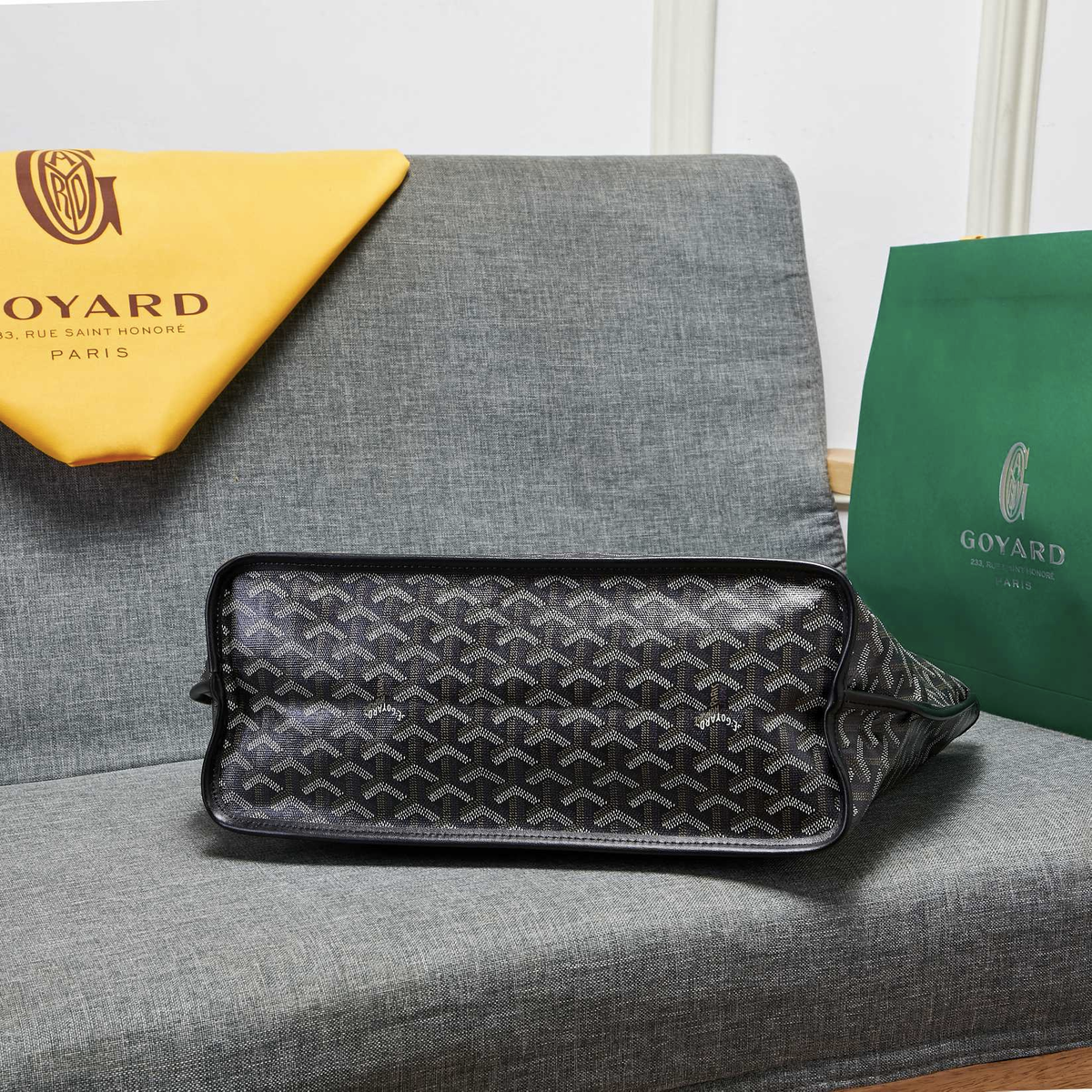 Elite Carryalls