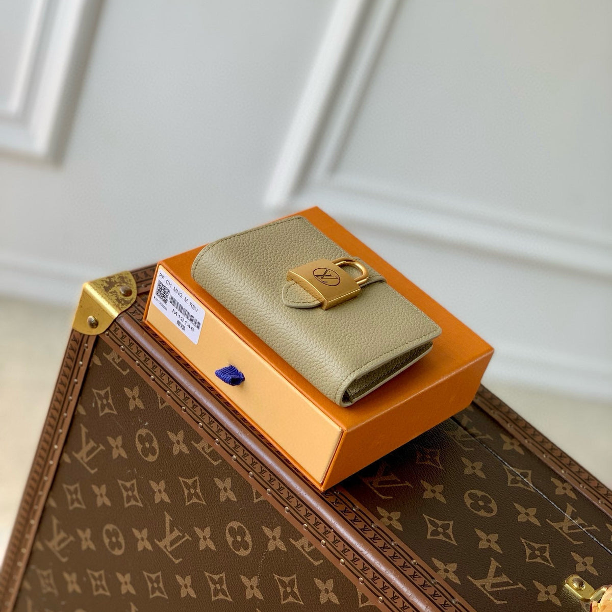 LOU LOW KEY COMPACT WALLET