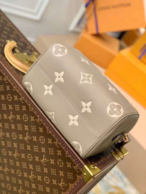 I W Fashion Lu-Vi bags - 17458