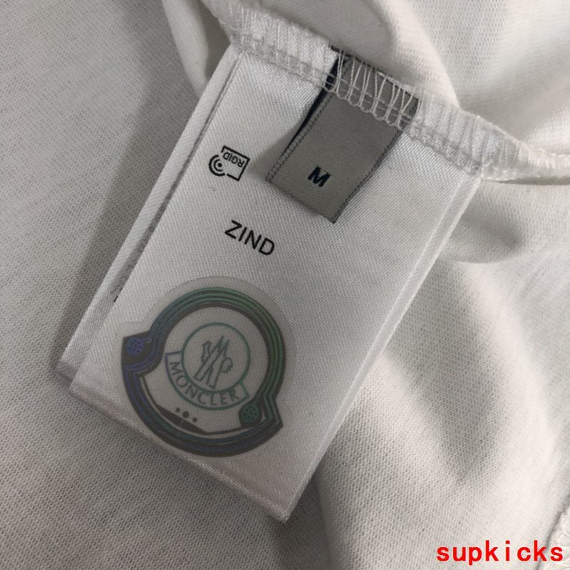 Moncler Luxury Cloth