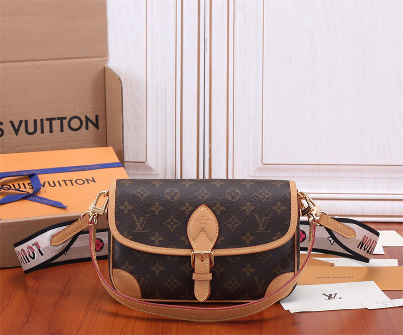 PHA - LOV Bags - 381