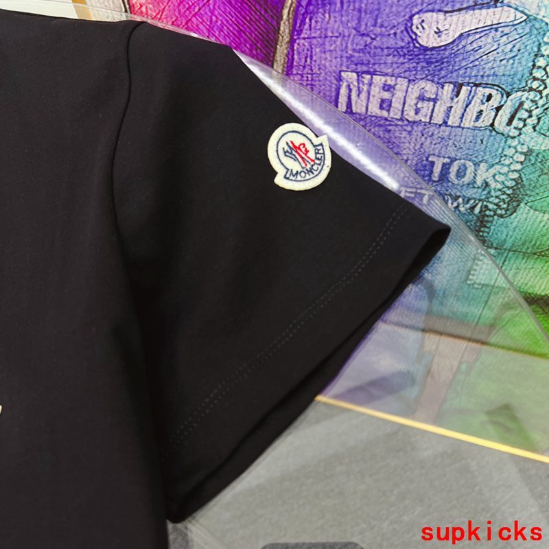 Moncler Luxury Cloth