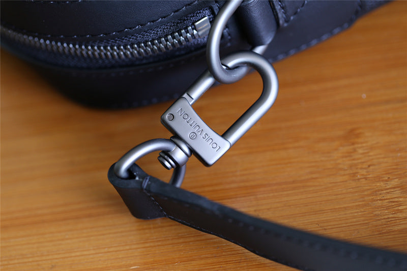 I W Fashion Lu-Vi bags - 9827