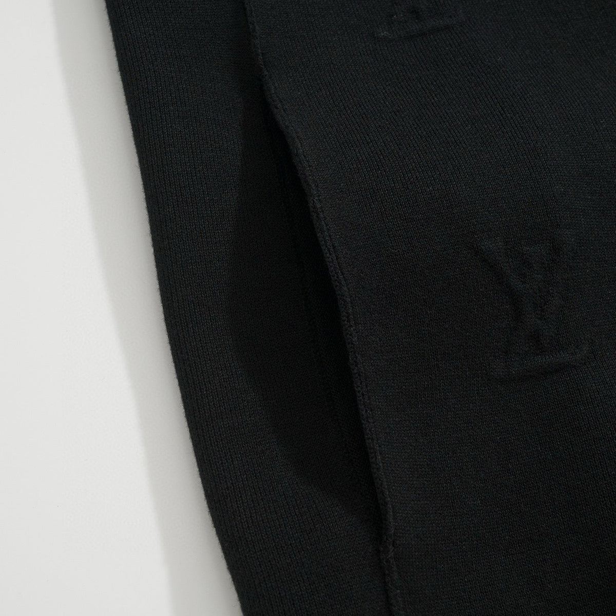 LOU ZIP CARDIGAN