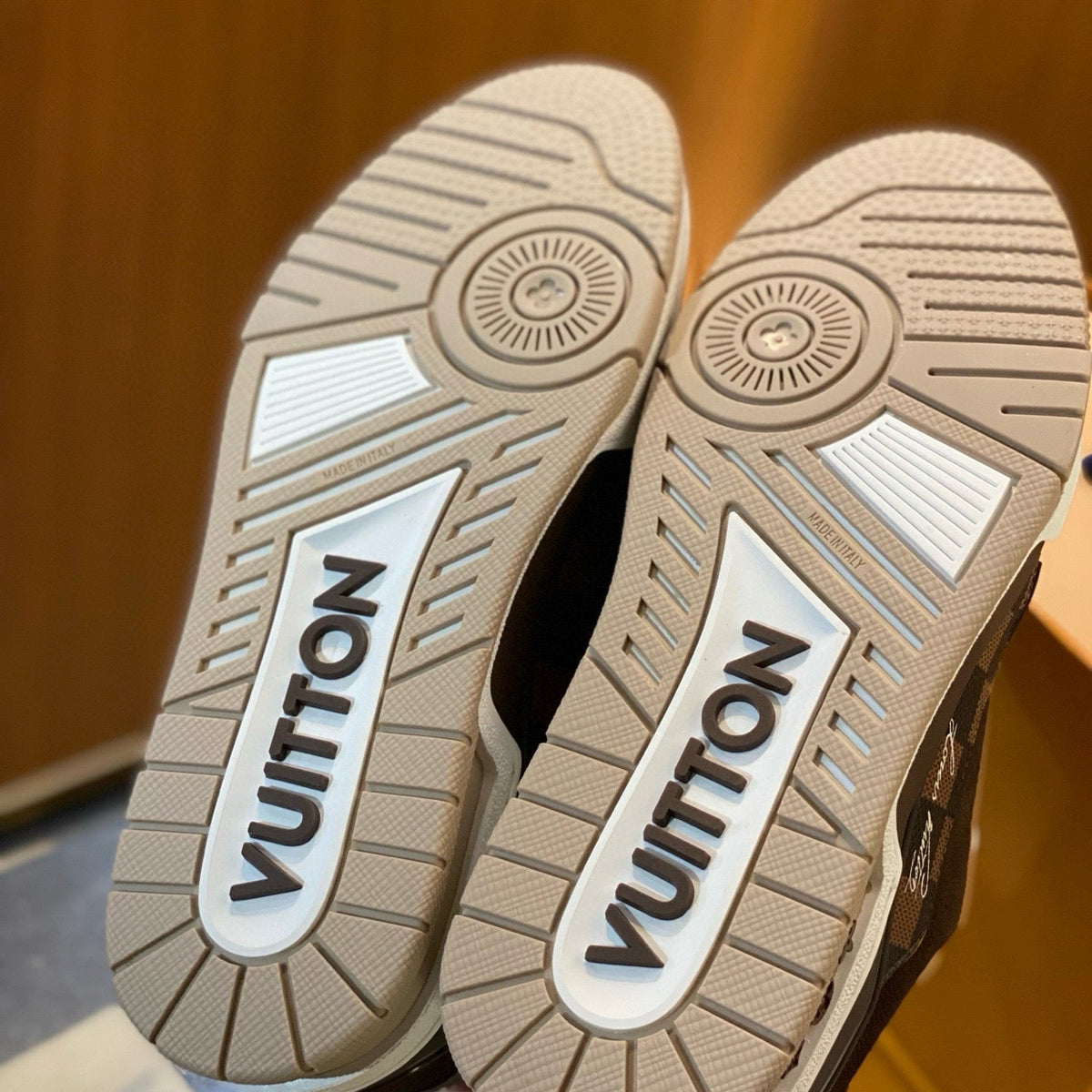 LOU TRAINERS