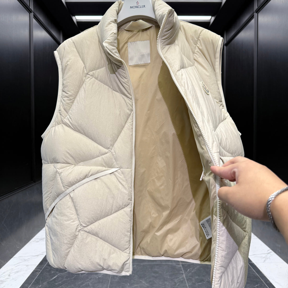 MONC VENDAVEL VEST