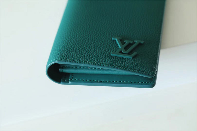 I W Fashion Lu-Vi bags - 10551