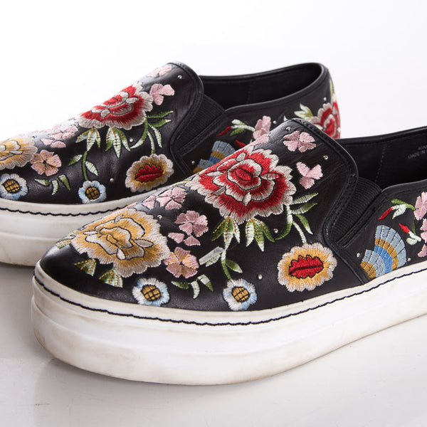 Alice + Olivia Black Embroidery Slip On Sneakers SZ 10