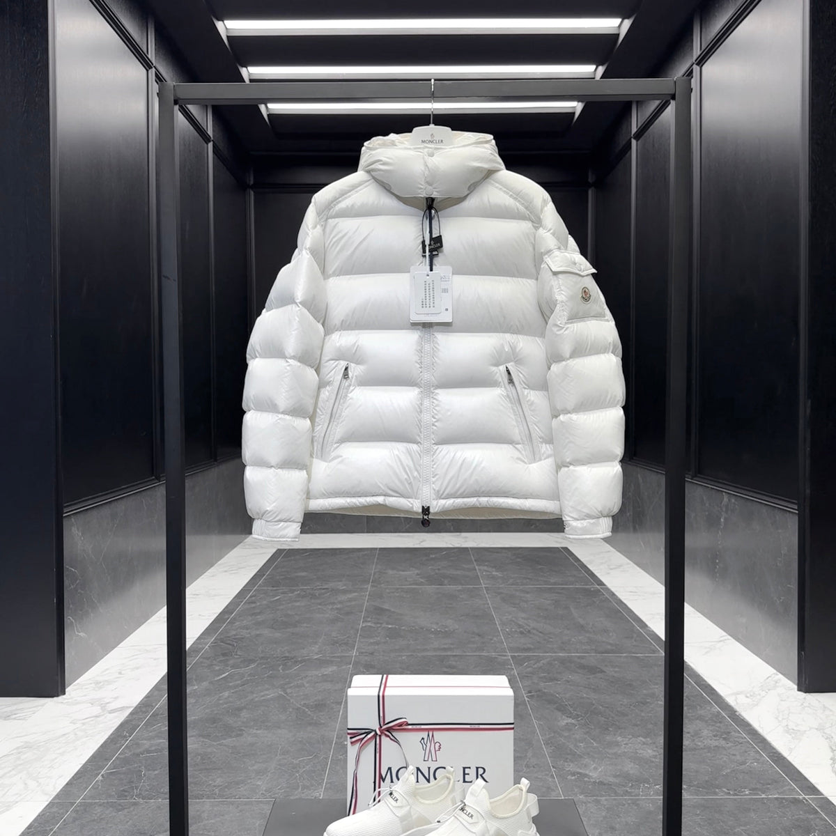 MONC MAYA JACKET