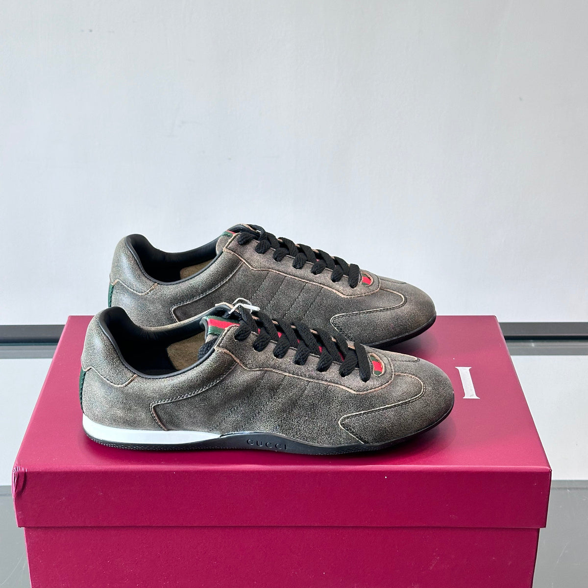 GG SHIFT SNEAKERS