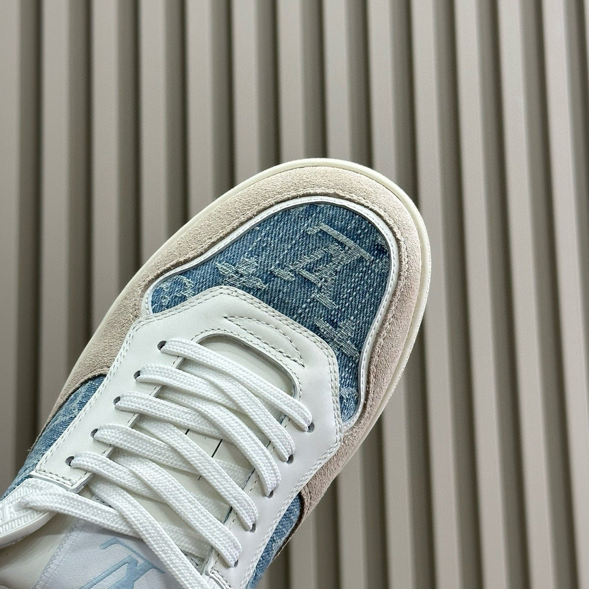 LOU STADIUM SNEAKER