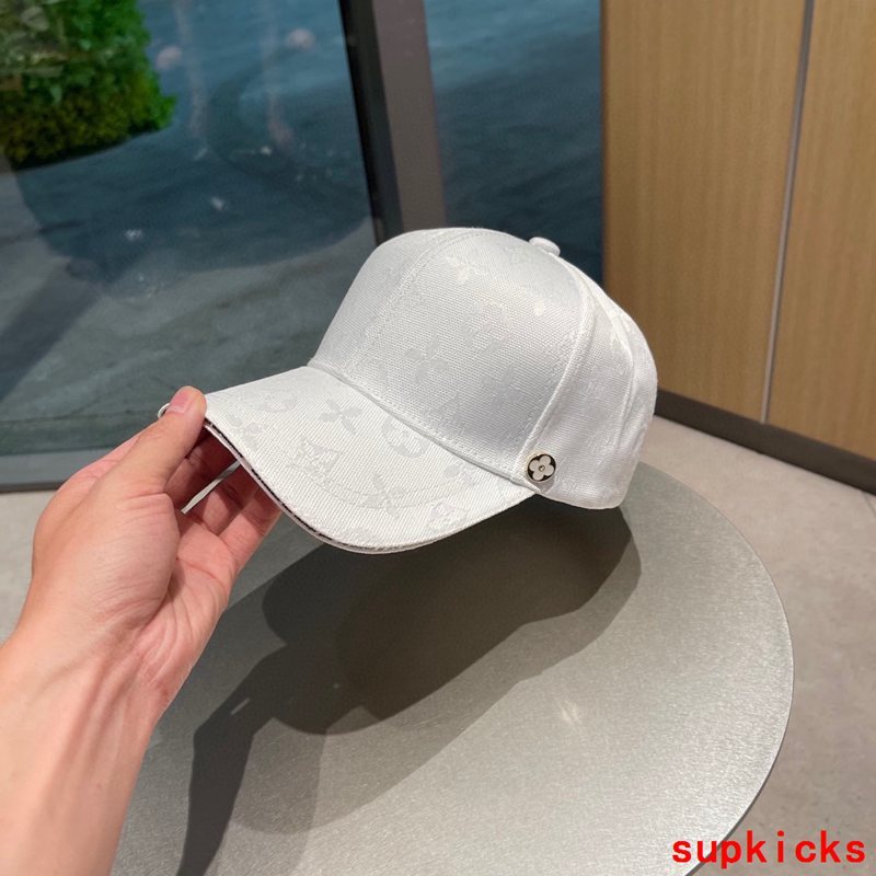 Louis Vuitton Luxury Cap