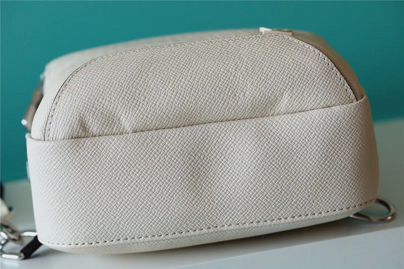 I W Fashion Lu-Vi bags - 10223