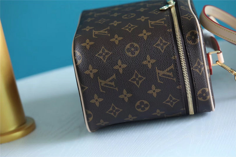 I W Fashion Lu-Vi bags - 8004