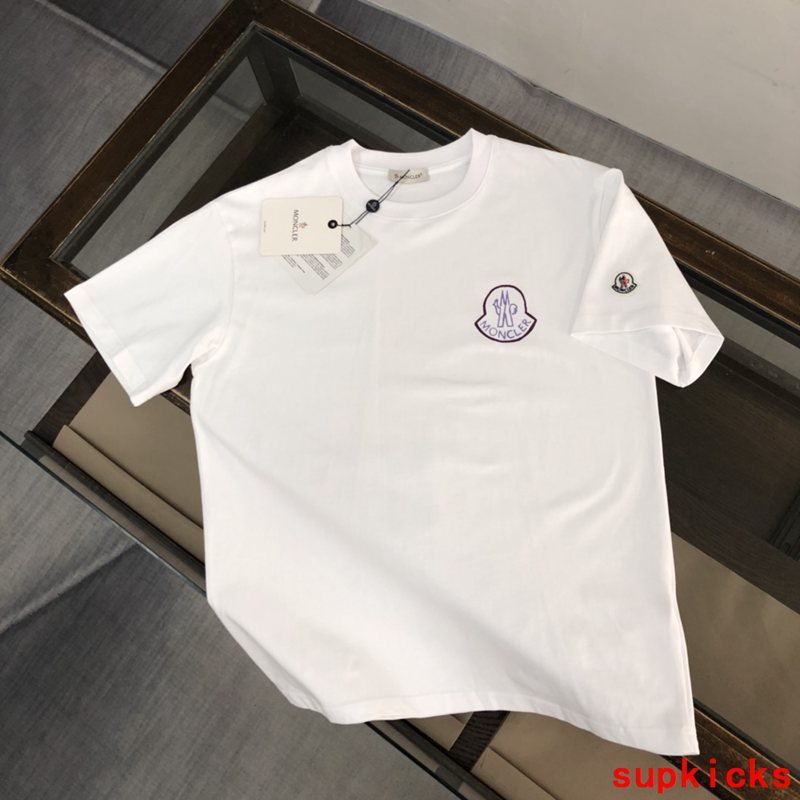 Moncler Luxury Cloth
