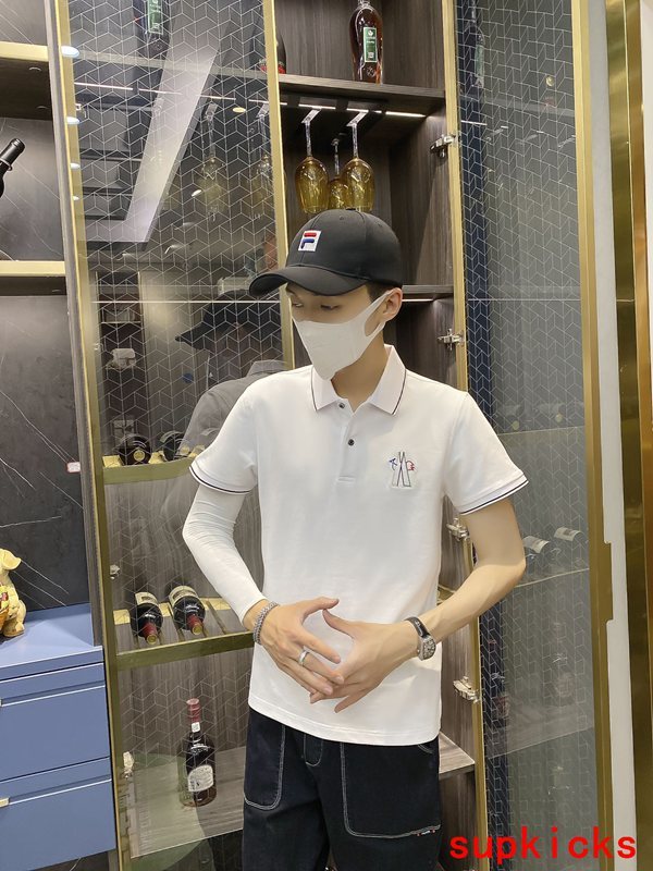 Moncler Luxury Cloth