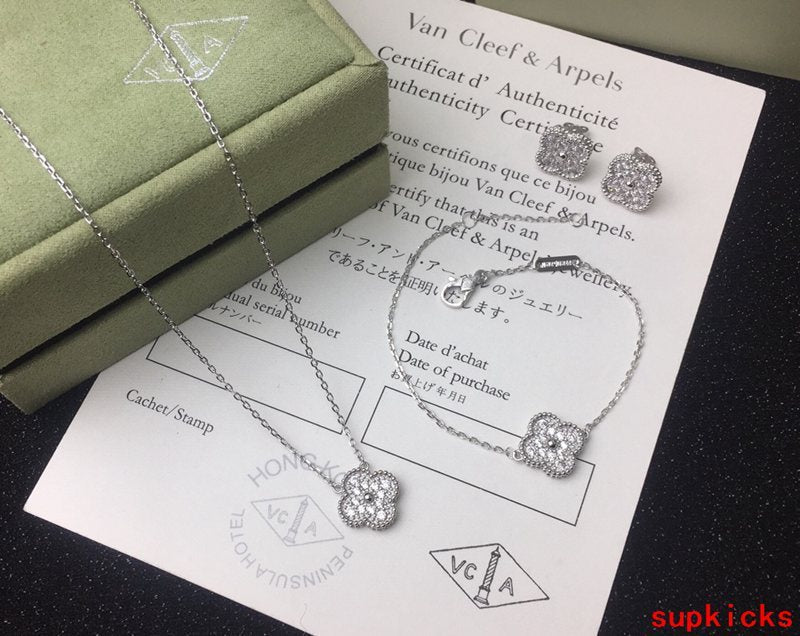 Van Cleef & Arples Jewelry