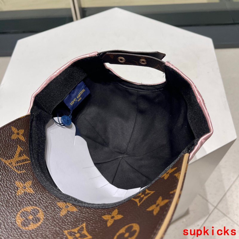 Louis Vuitton Luxury Cap