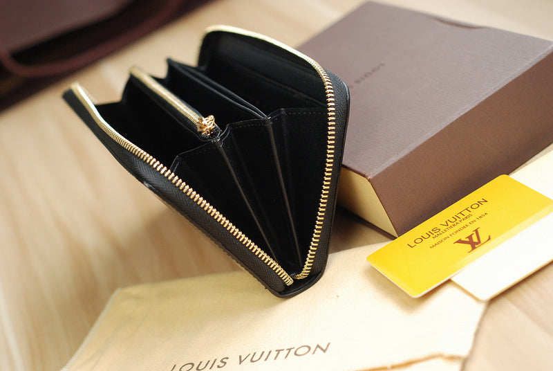 I W Fashion Lu-Vi bags - 9408