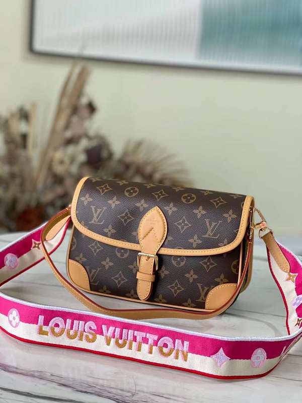 LOV2 Bags - Luxurious Bags  676