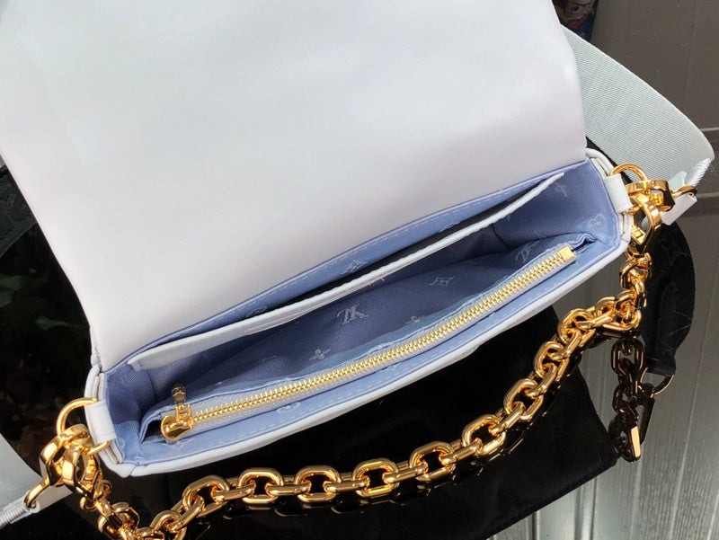 I W Fashion Lu-Vi Bags - 16734