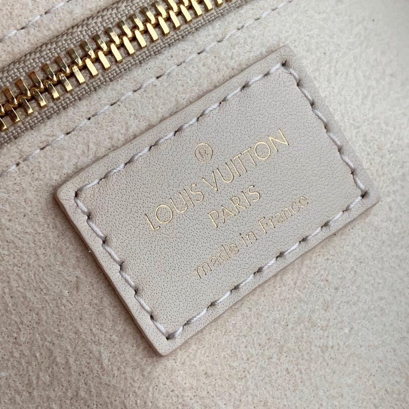 LOV2 Bags - Luxurious Bags  959