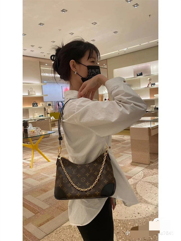 PHA - LOV Bags - 205