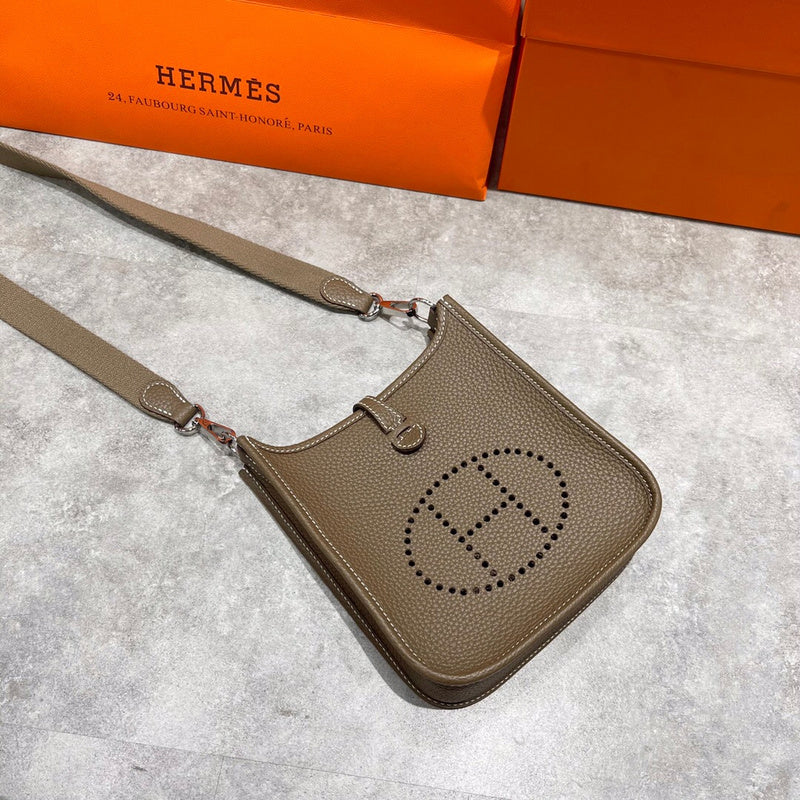 PHA - HMS Bags - 1640