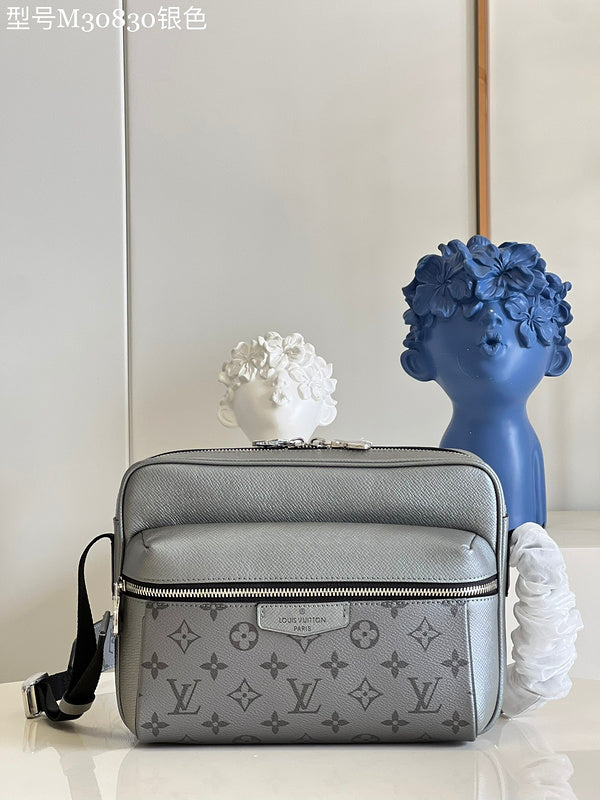 I W Fashion Lu-Vi Bags - 16757