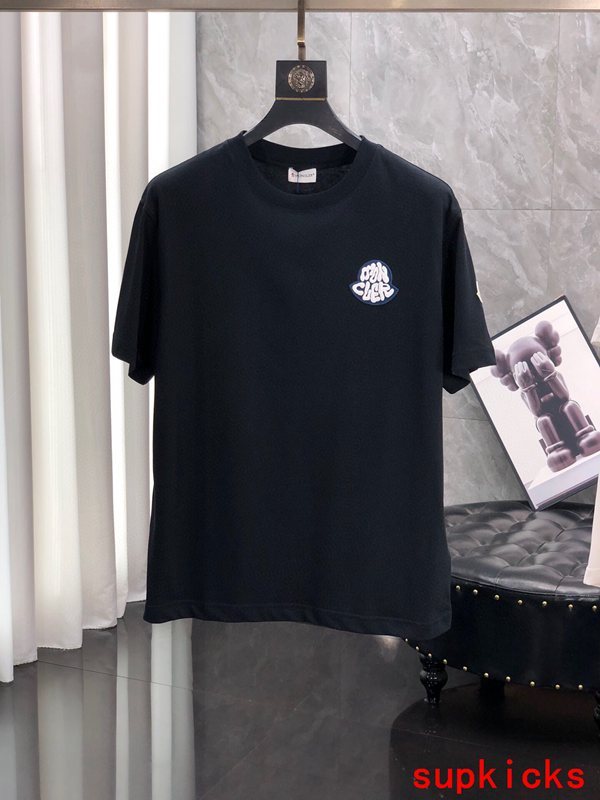 Moncler Luxury Cloth