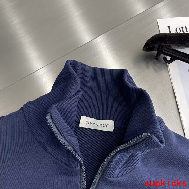 Moncler Luxury Cloth
