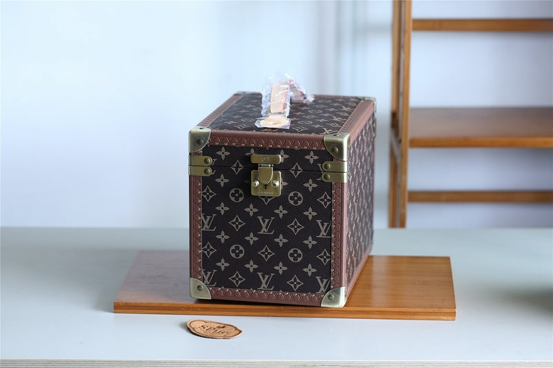 I W Fashion Lu-Vi bags - 9512
