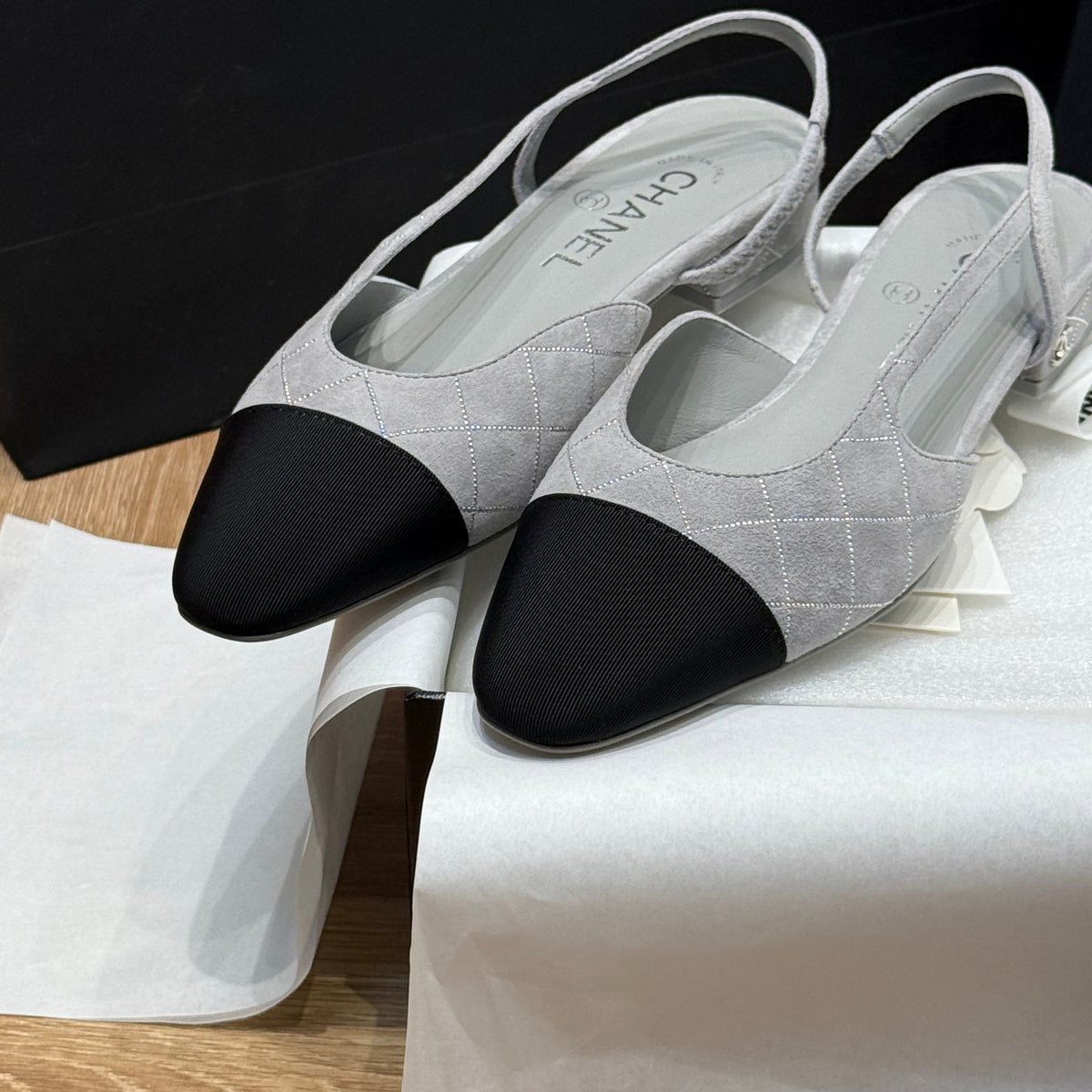 CC SLINGBACK PUMPS