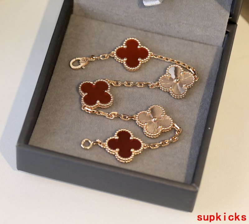 Van Cleef & Arples Jewelry