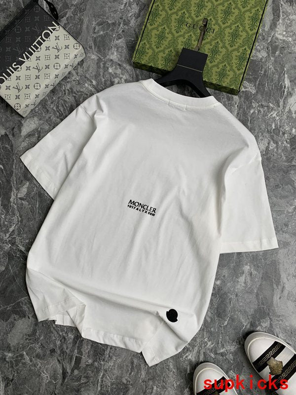 Moncler Luxury Cloth