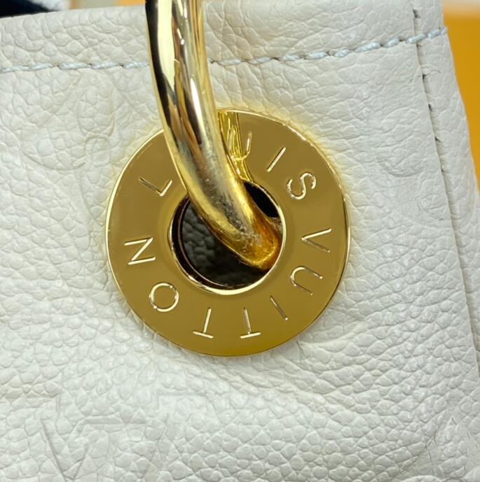 Chloe’s Picks - LOV Bags - 2464