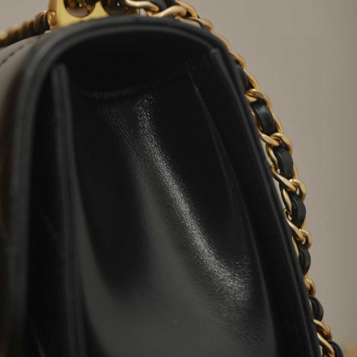 CC CLASSIC FLAP MONTEBELLO BAG