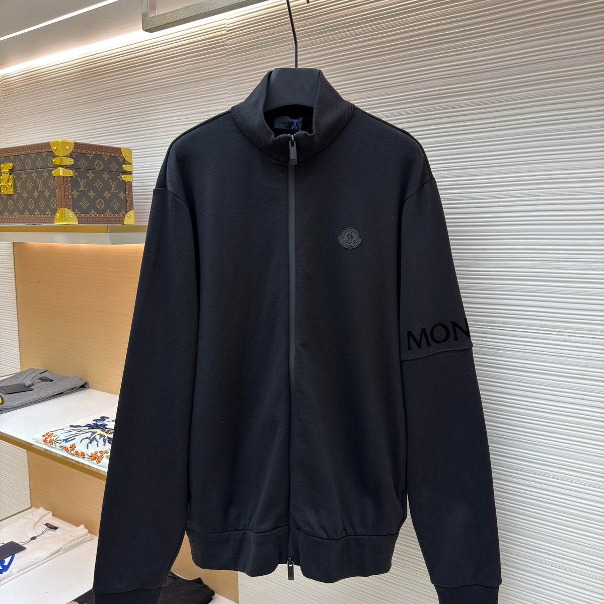 MONC BOMBER