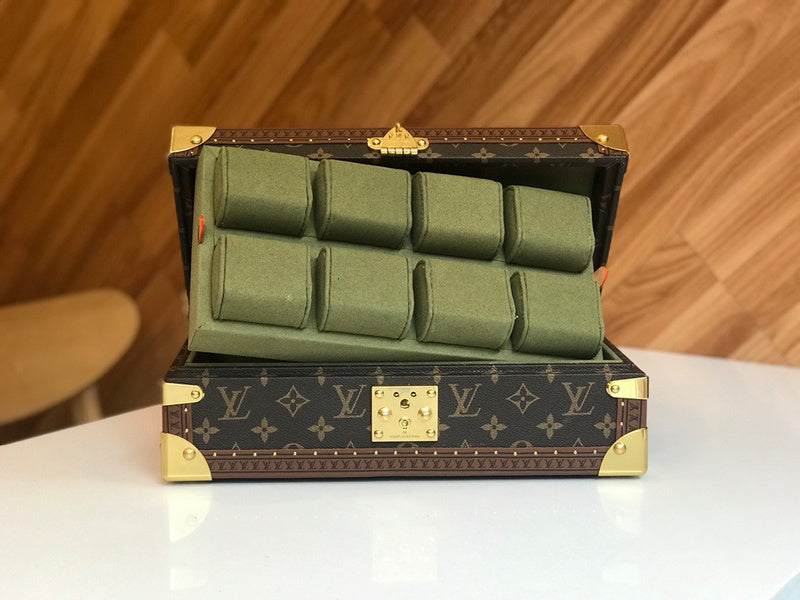 I W Fashion Lu-Vi bags - 9497