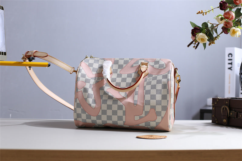 I W Fashion Lu-Vi bags - 8167