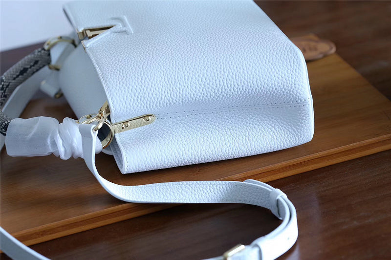 I W Fashion Lu-Vi bags - 8372