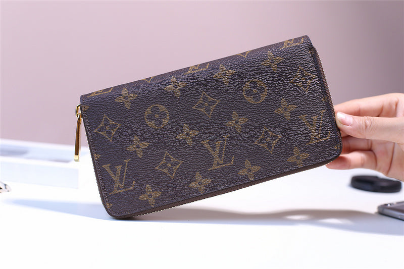 I W Fashion Lu-Vi bags - 10874