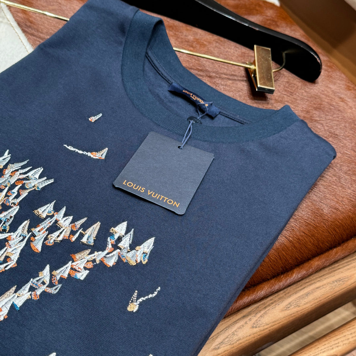 LOU T-SHIRT