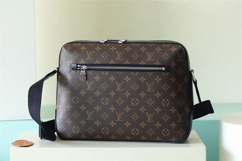 I W Fashion Lu-Vi bags - 9989