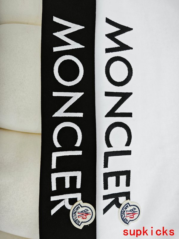 Moncler Luxury Cloth