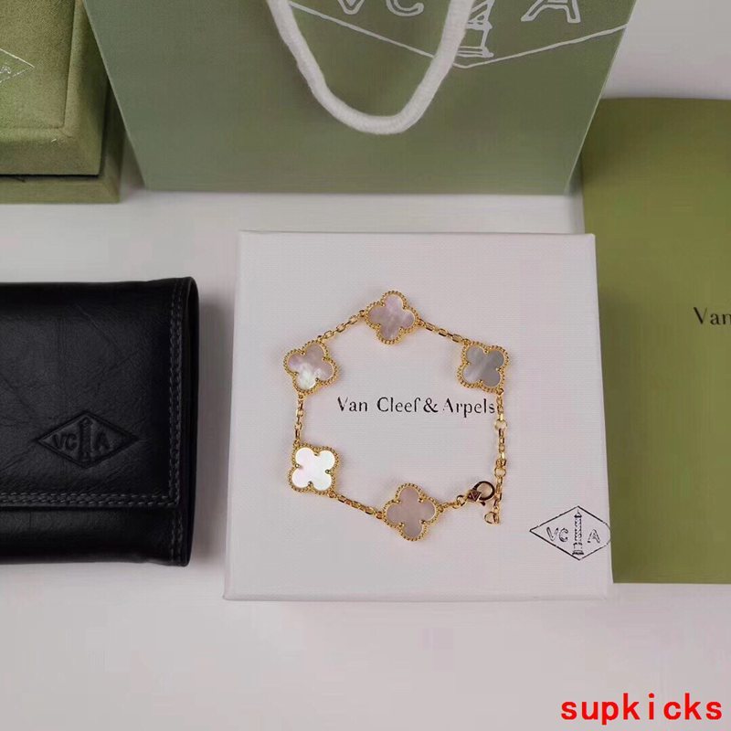 Van Cleef & Arples Jewelry