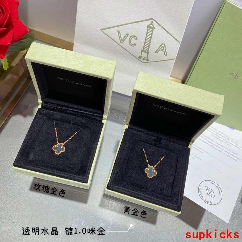 Van Cleef & Arples Jewelry