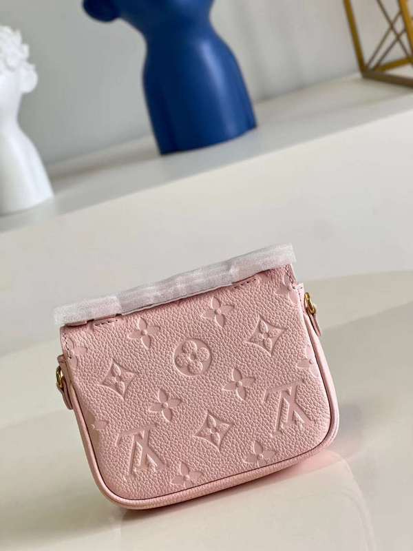 LOV2 Bags - Luxurious Bags  600